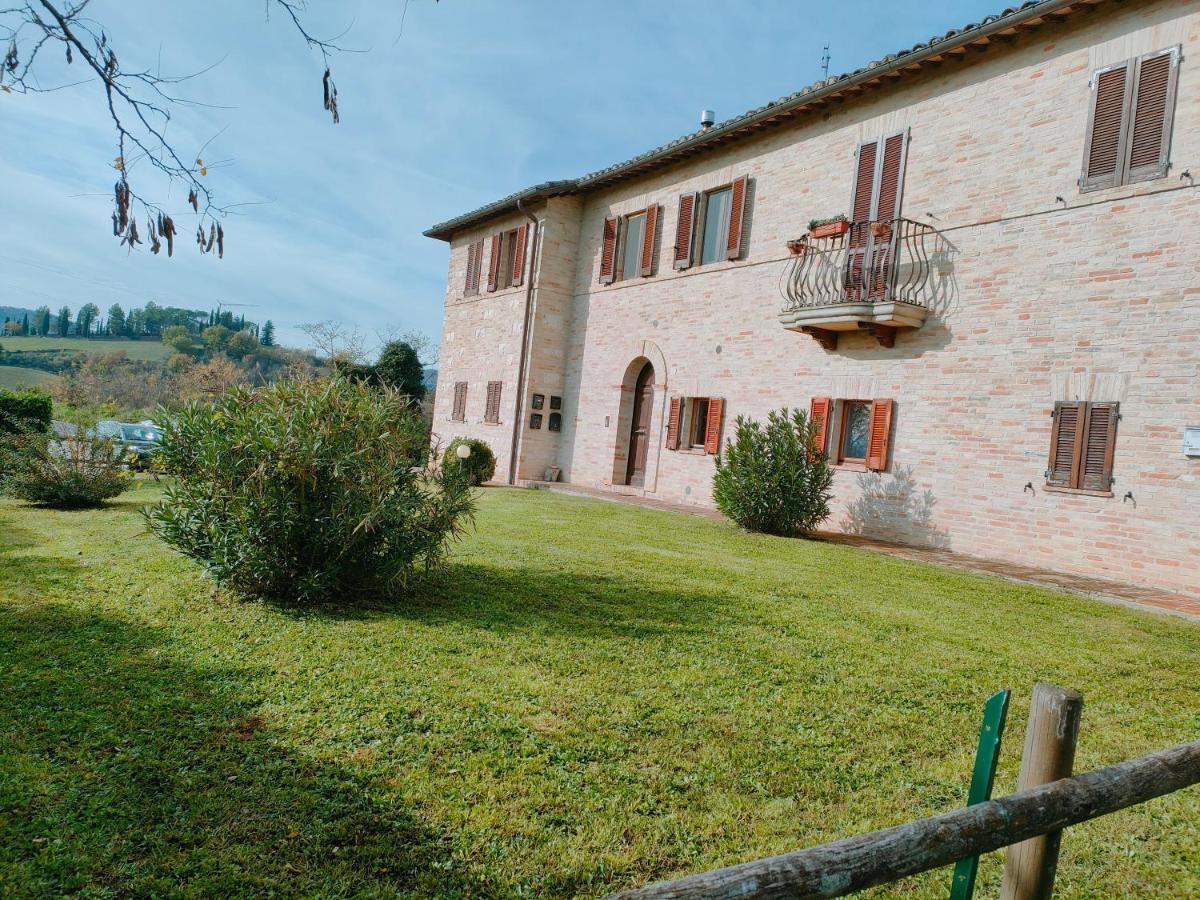 Ca' Tomassino Holiday Apartments Urbino Zewnętrze zdjęcie